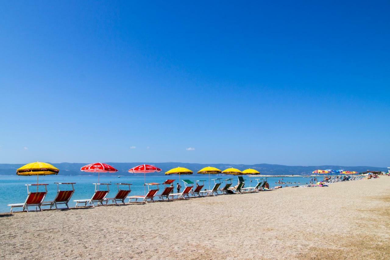 Apartments Iva Brstilo Omis Luaran gambar