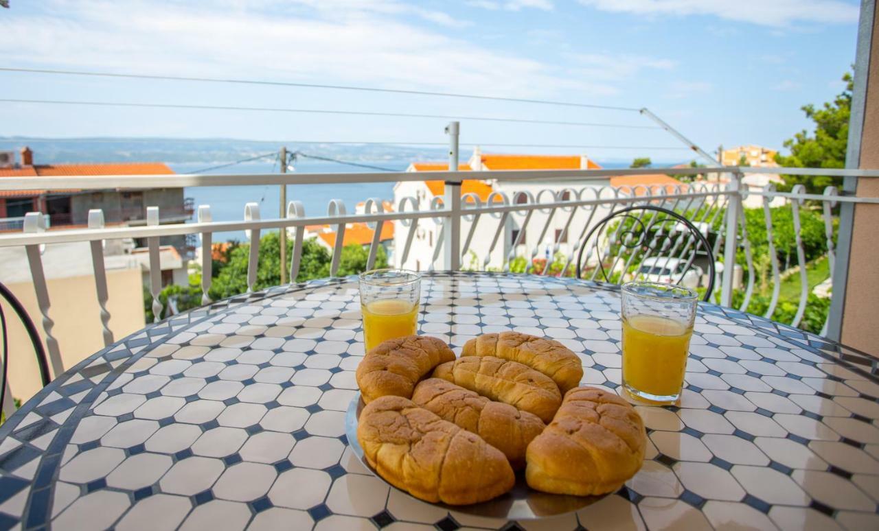Apartments Iva Brstilo Omis Luaran gambar