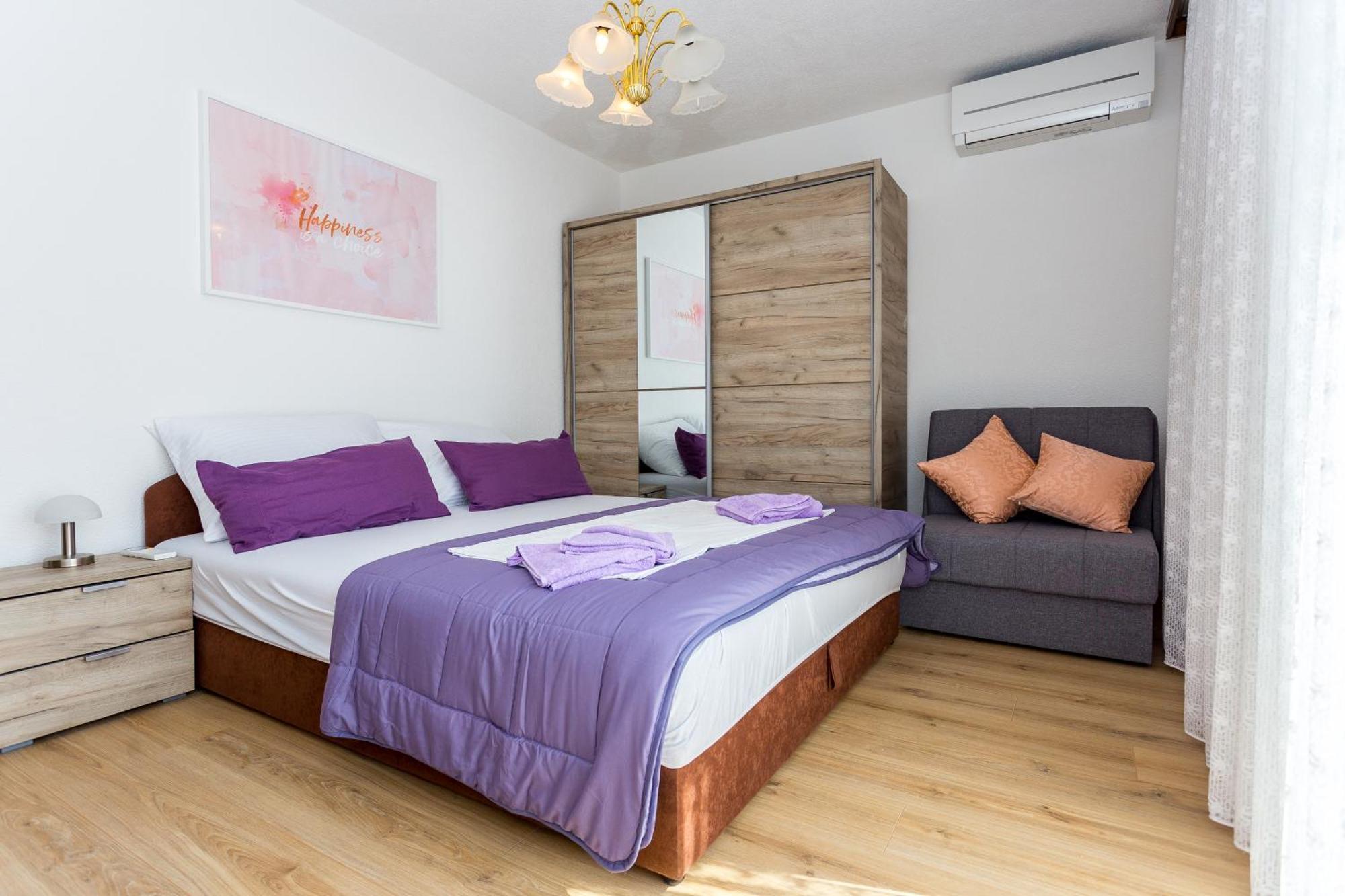 Apartments Iva Brstilo Omis Luaran gambar