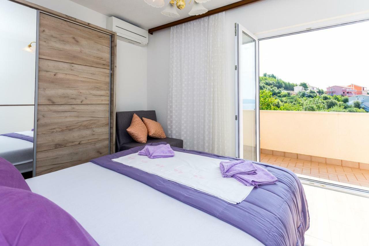 Apartments Iva Brstilo Omis Luaran gambar