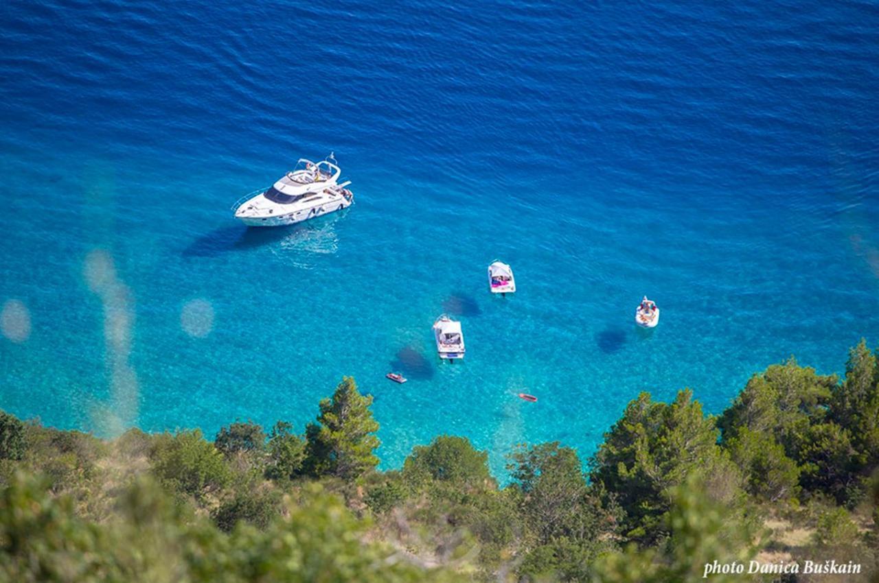 Apartments Iva Brstilo Omis Luaran gambar