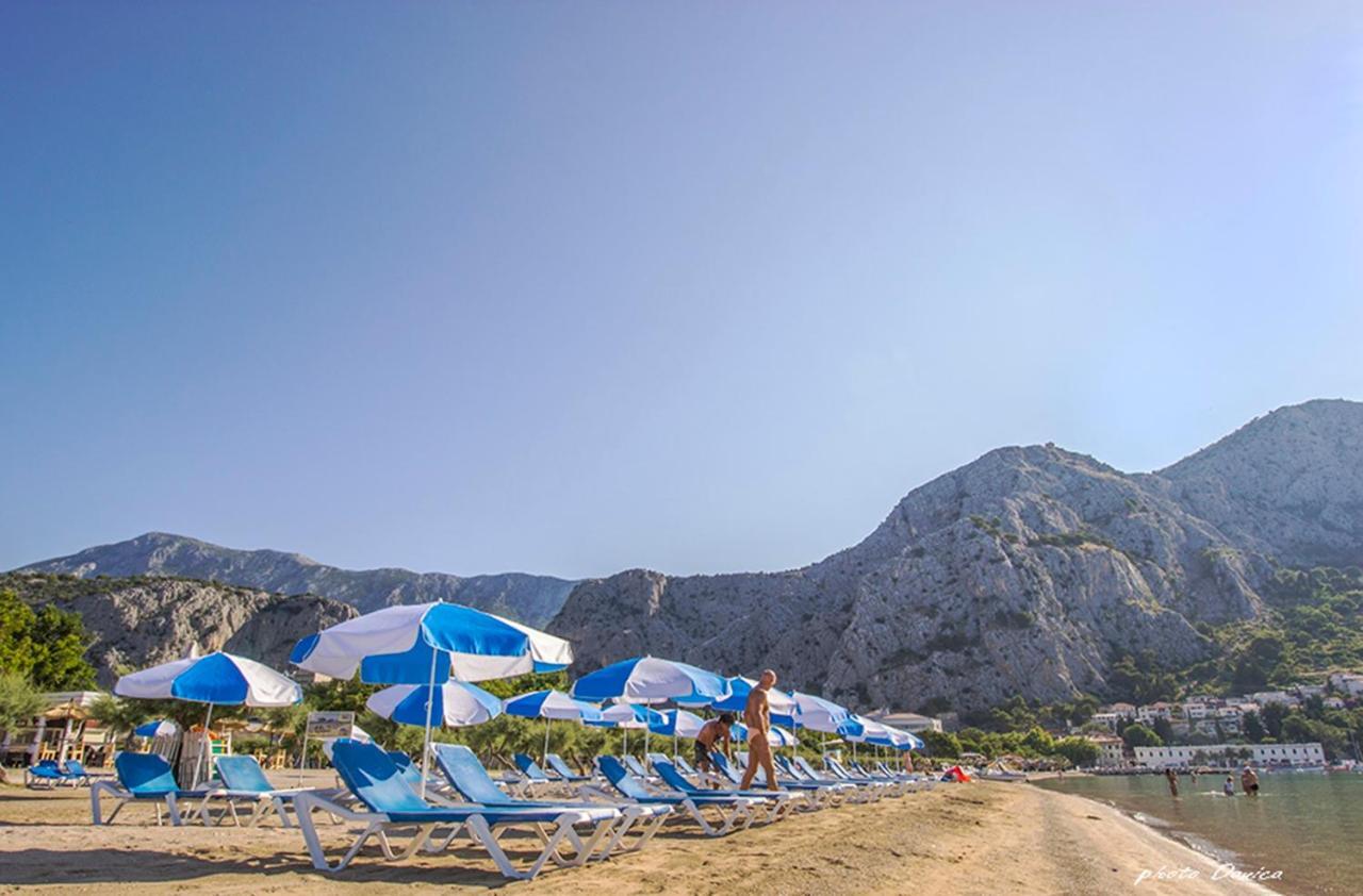 Apartments Iva Brstilo Omis Luaran gambar