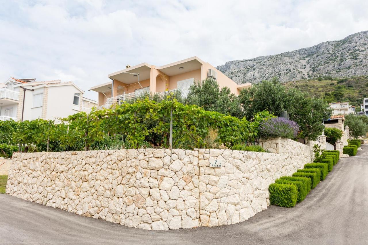 Apartments Iva Brstilo Omis Luaran gambar
